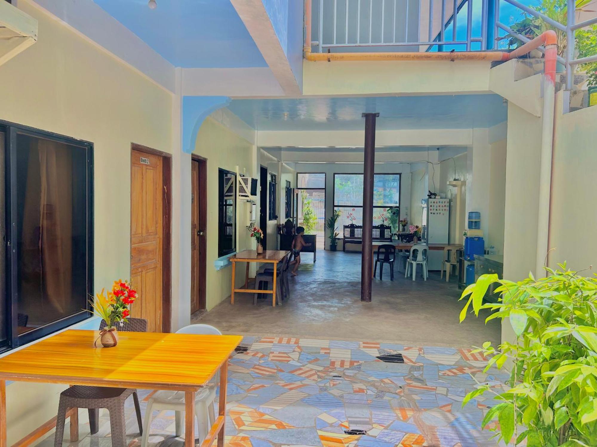 Carillo Guest House โกรอน ภายนอก รูปภาพ