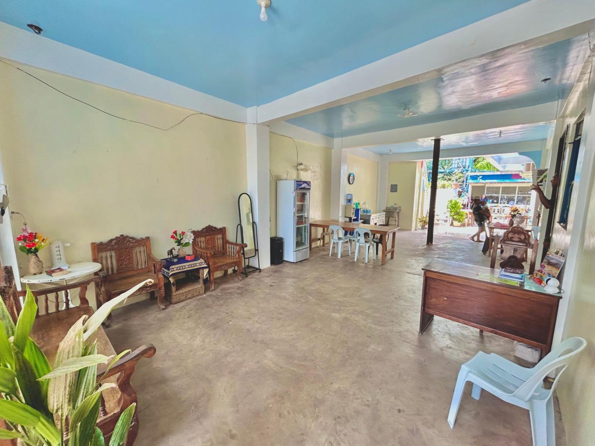 Carillo Guest House โกรอน ภายนอก รูปภาพ